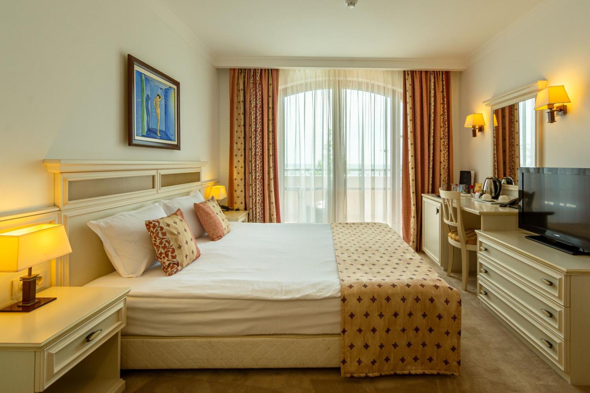 Helena Vip Villas And Suites Sunny Beach Exterior foto