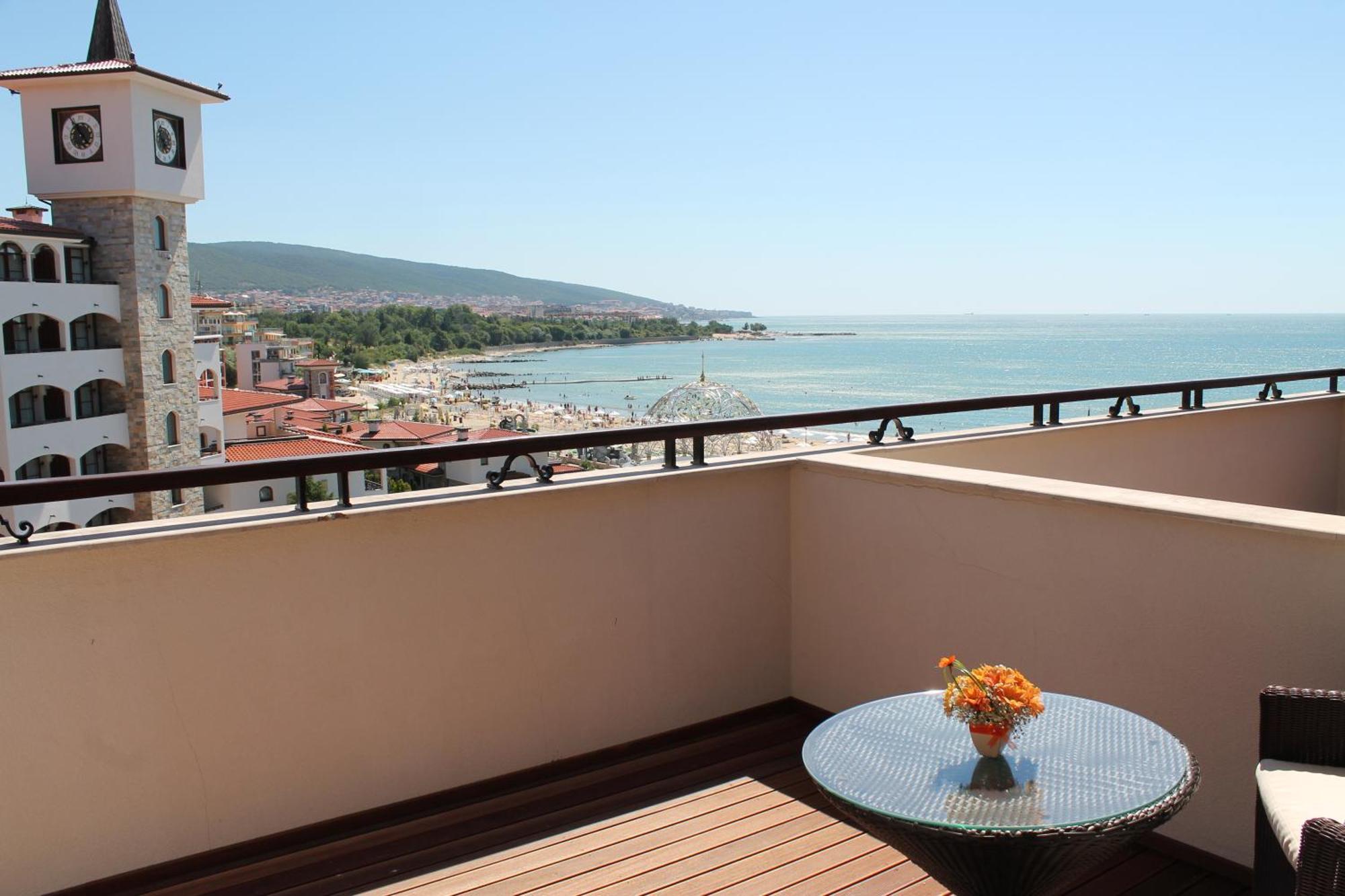 Helena Vip Villas And Suites Sunny Beach Exterior foto
