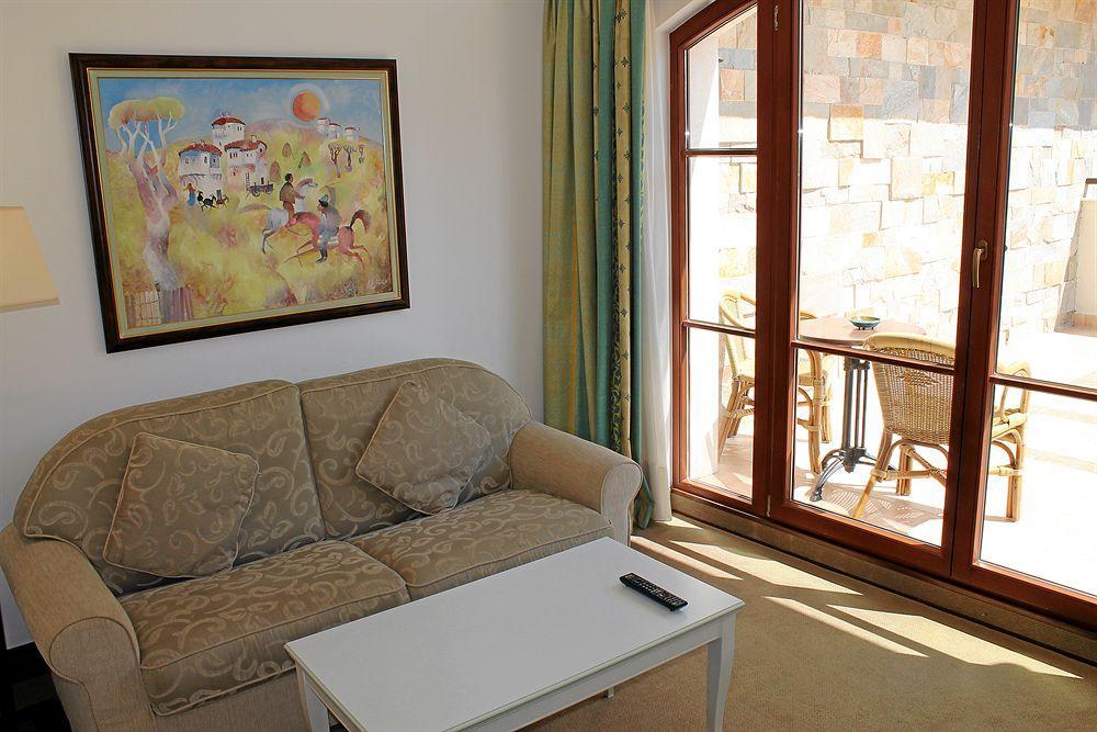 Helena Vip Villas And Suites Sunny Beach Exterior foto