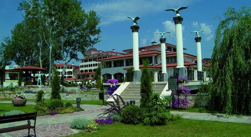 Helena Vip Villas And Suites Sunny Beach Exterior foto