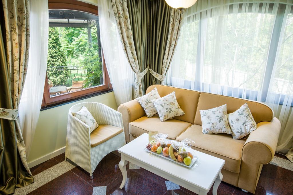 Helena Vip Villas And Suites Sunny Beach Exterior foto